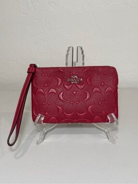 Coach Corner Zip Wristlet In Signature Leather